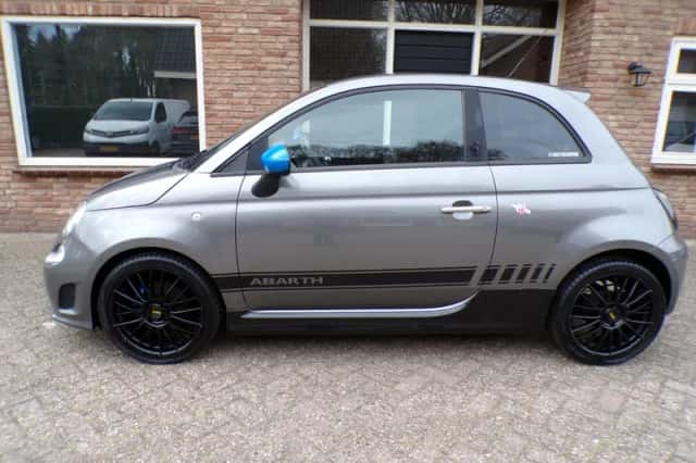 Fiat 500 (2011) thumbnail 2