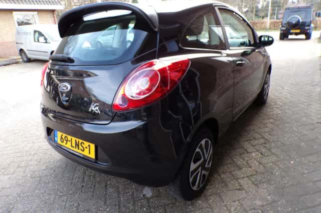 Ford Ka (2010) thumbnail 6