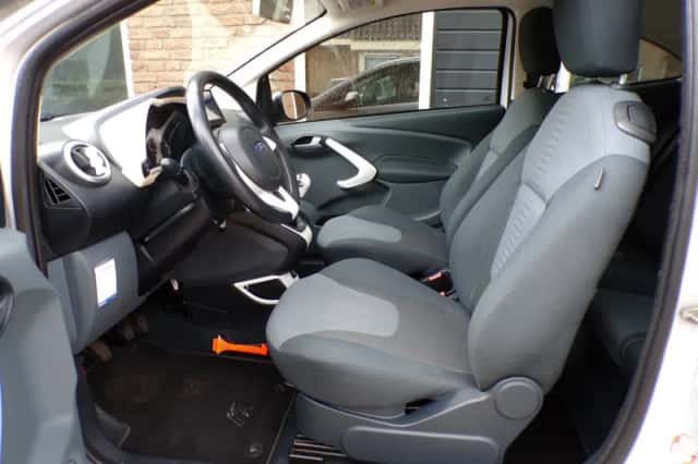 Ford Ka (2012) thumbnail 4