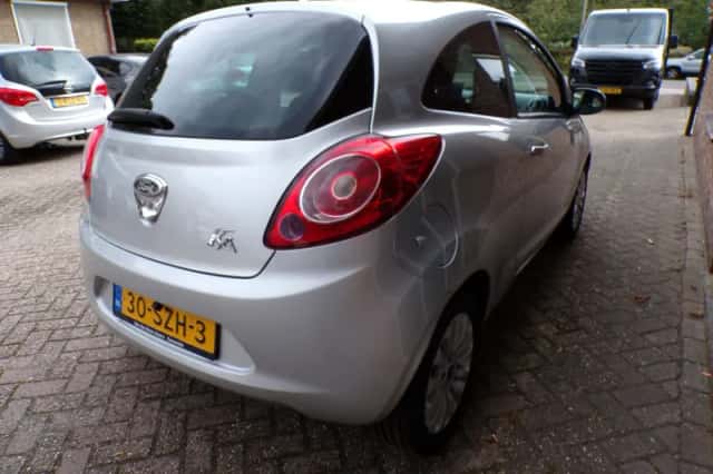 Ford Ka (2012) thumbnail 6