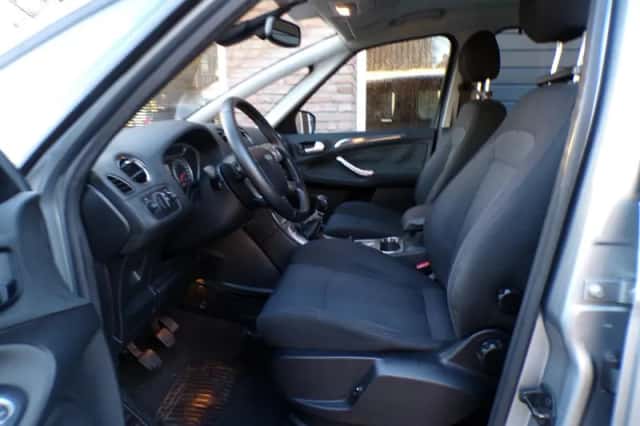 Ford S-Max (2008) thumbnail 4