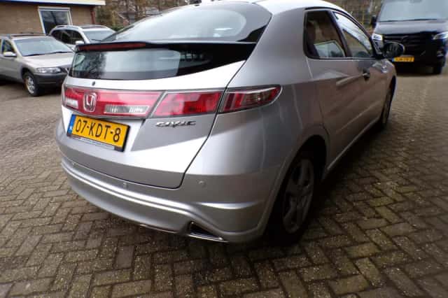 Honda Civic (2009) thumbnail 6