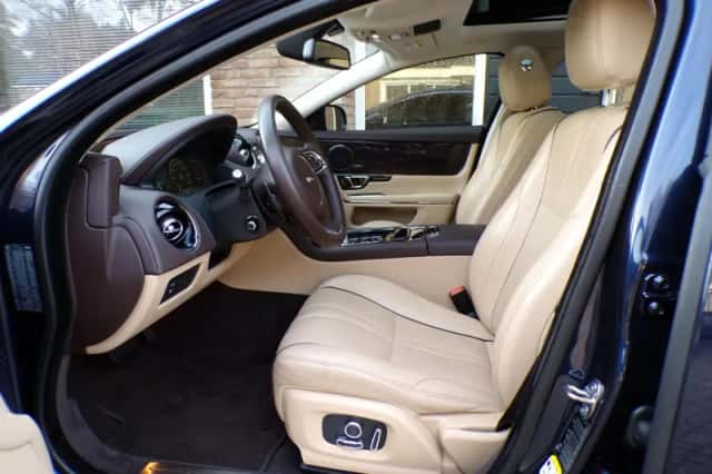 Jaguar XJ (2017) thumbnail 4