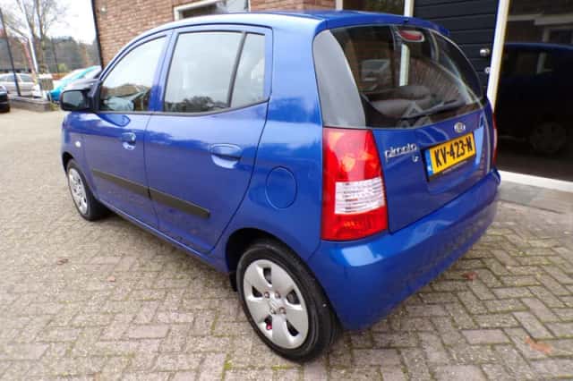 Kia Picanto (2006) thumbnail 3