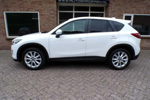 Mazda CX-5 (2012) thumbnail 2