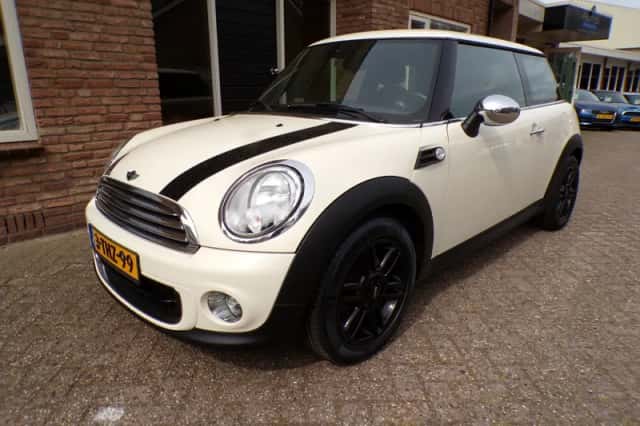 MINI One (2014) thumbnail 1