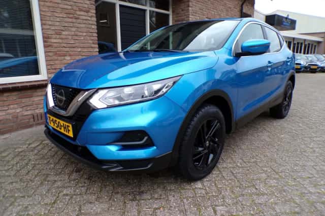 Nissan Qashqai (2017) thumbnail 1
