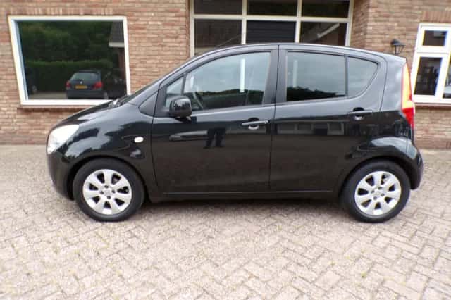 Opel Agila (2009) thumbnail 2