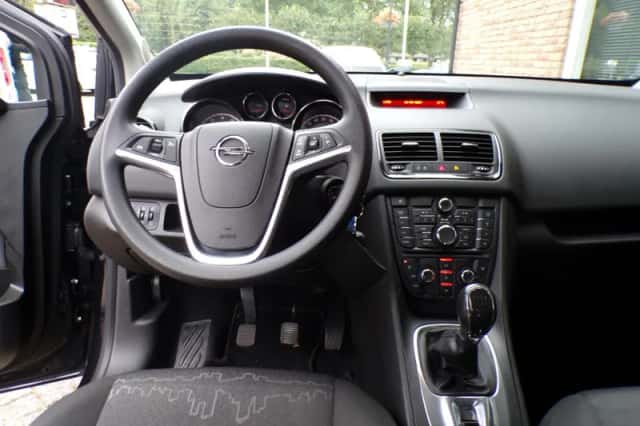 Opel Meriva (2012) thumbnail 5