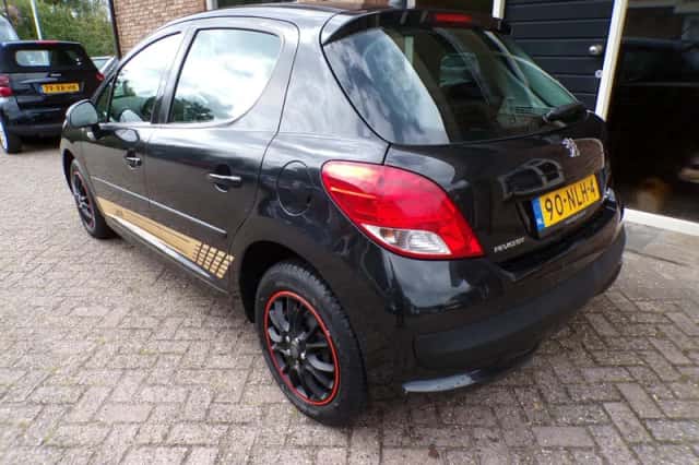 Peugeot 207 (2009) thumbnail 3