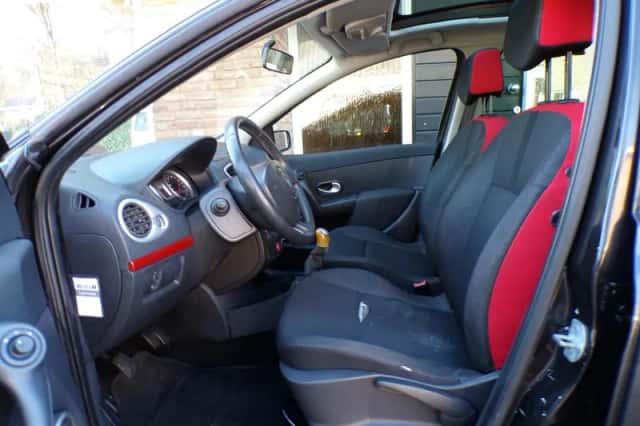 Renault Clio (2007) thumbnail 4