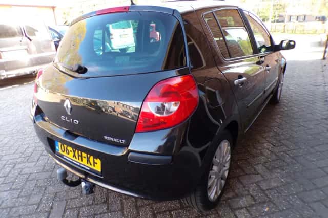 Renault Clio (2007) thumbnail 6