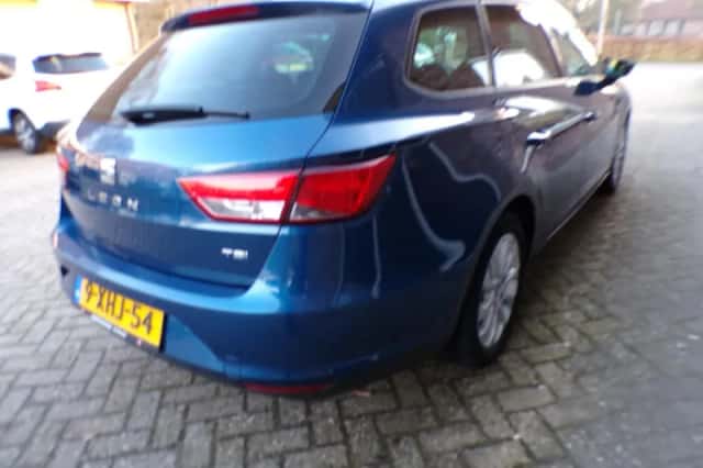 SEAT Leon (2014) thumbnail 6