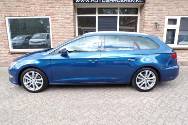 SEAT Leon (2014) thumbnail 2