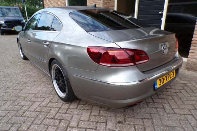 Volkswagen CC (2012) thumbnail 3