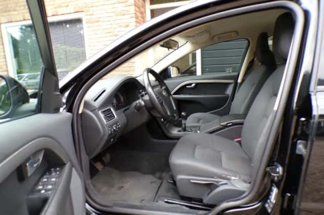 Volvo V70 (2008) thumbnail 4