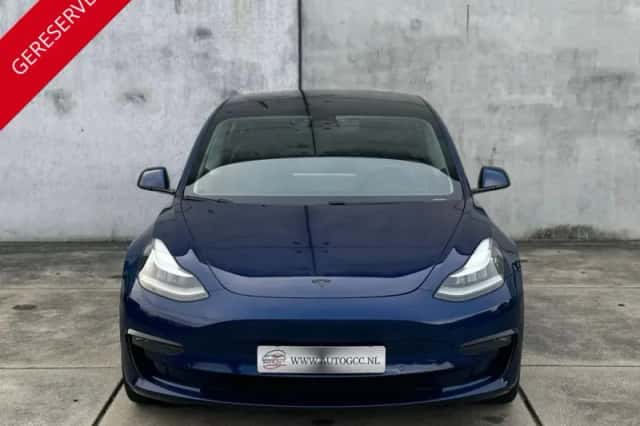 Tesla Model 3 (2019) thumbnail 3