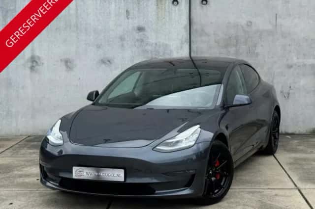 Tesla Model 3 (2019) thumbnail 1