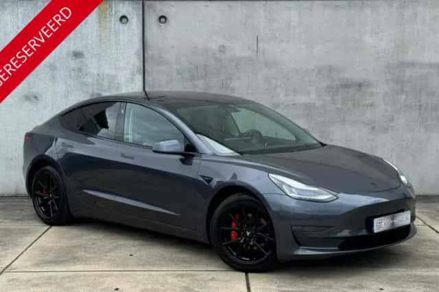 Tesla Model 3 (2019) thumbnail 4