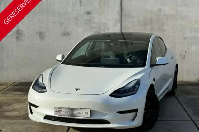 Tesla Model 3 (2019) thumbnail 1