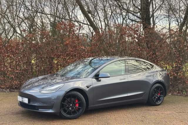 Tesla Model 3 (2019) thumbnail 2