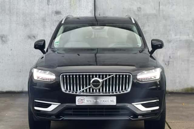 Volvo XC90 (2022) thumbnail 2