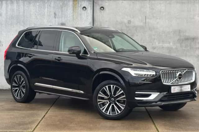 Volvo XC90 (2022) thumbnail 3