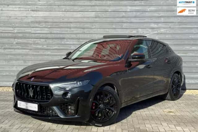 Maserati Levante (2021) thumbnail 1