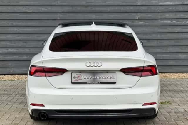 Audi A5 (2019) thumbnail 6