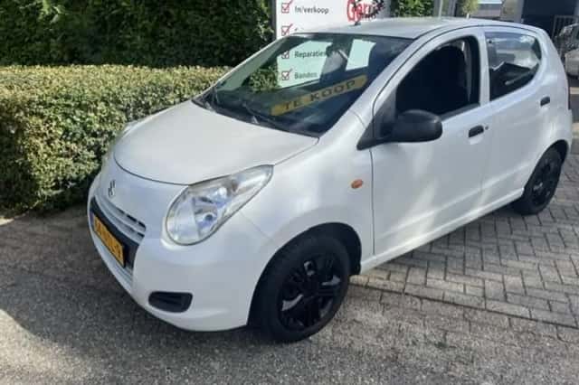 Suzuki Alto (2010) thumbnail 1