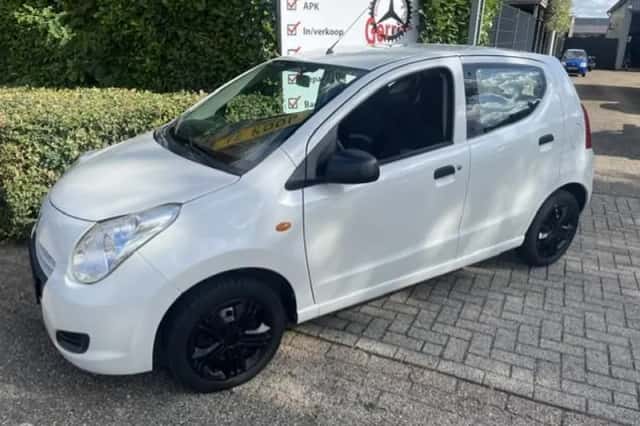 Suzuki Alto (2010) thumbnail 2