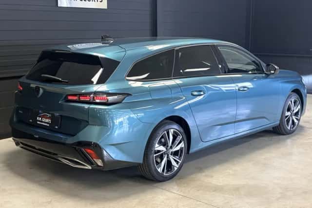 Peugeot 308 (2023) thumbnail 5
