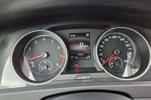 Volkswagen Golf (2018) thumbnail 6