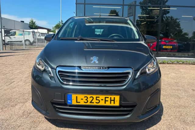 Peugeot 108 (2021) thumbnail 3
