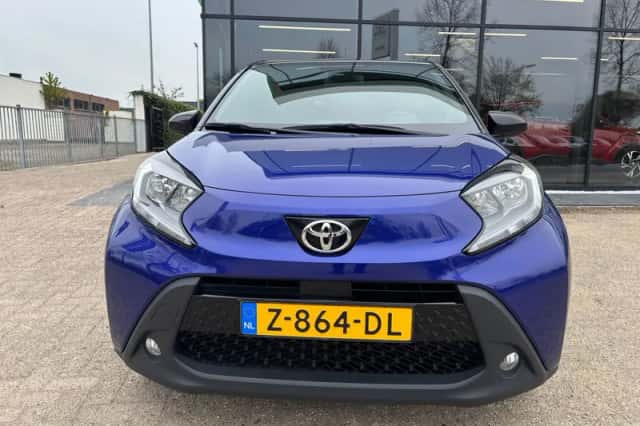 Toyota Aygo X (2022) thumbnail 2