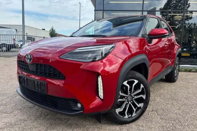 Toyota Yaris Cross (2023) thumbnail 1