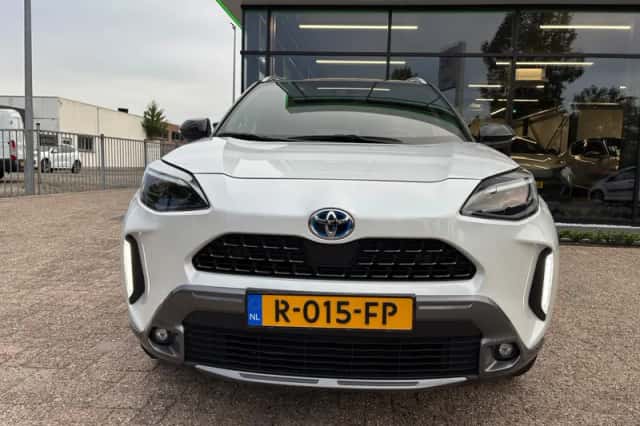 Toyota Yaris Cross (2022) thumbnail 3