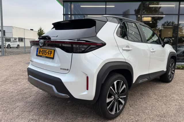 Toyota Yaris Cross (2022) thumbnail 4