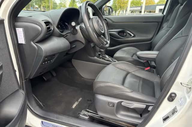 Toyota Yaris Cross (2022) thumbnail 5