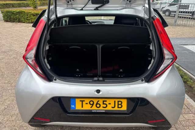 Toyota Aygo (2022) thumbnail 6