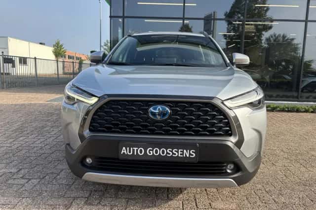 Toyota Corolla Cross (2022) thumbnail 3