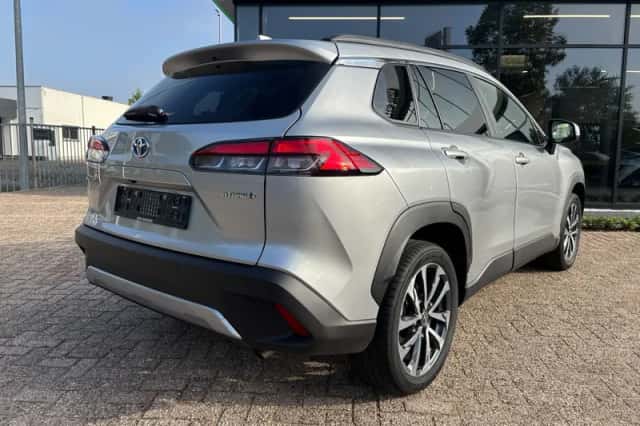 Toyota Corolla Cross (2022) thumbnail 5