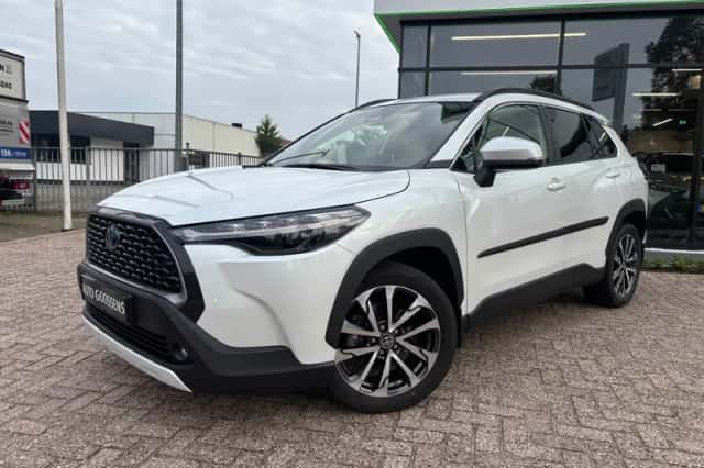 Toyota Corolla Cross (2023) thumbnail 2