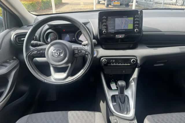 Toyota Yaris (2021) thumbnail 6