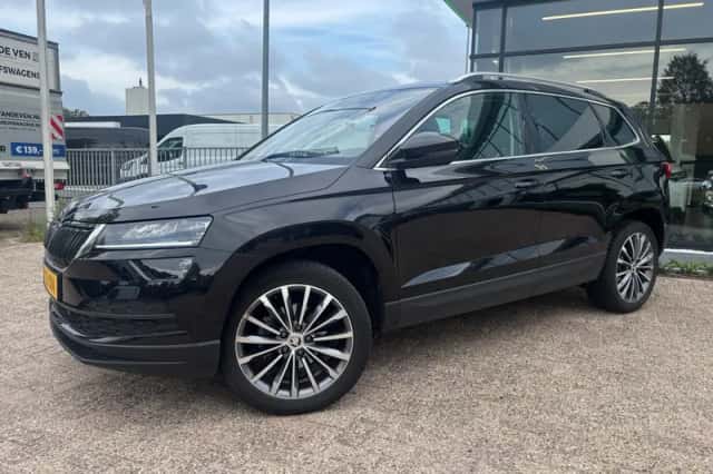 Škoda Karoq (2021) thumbnail 2