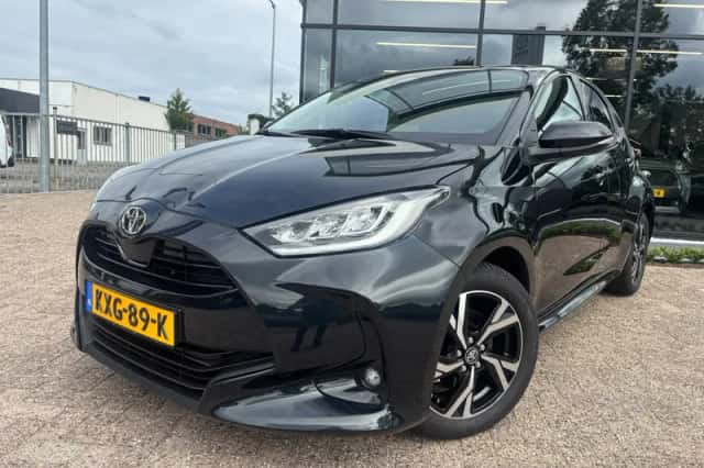 Toyota Yaris (2025) thumbnail 1