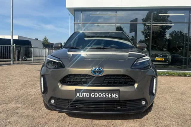 Toyota Yaris Cross (2023) thumbnail 3