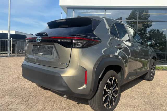 Toyota Yaris Cross (2023) thumbnail 5