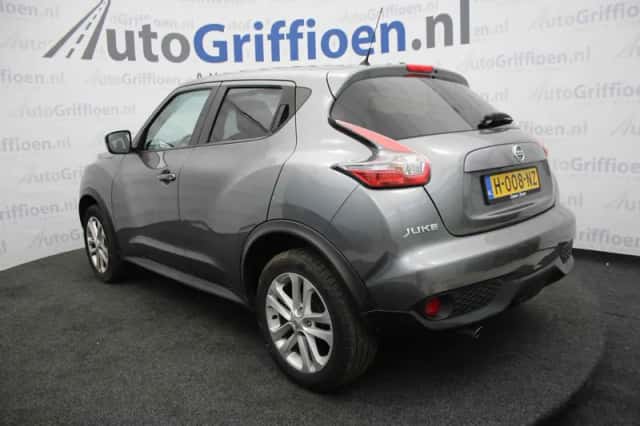 Nissan Juke (2017) thumbnail 3