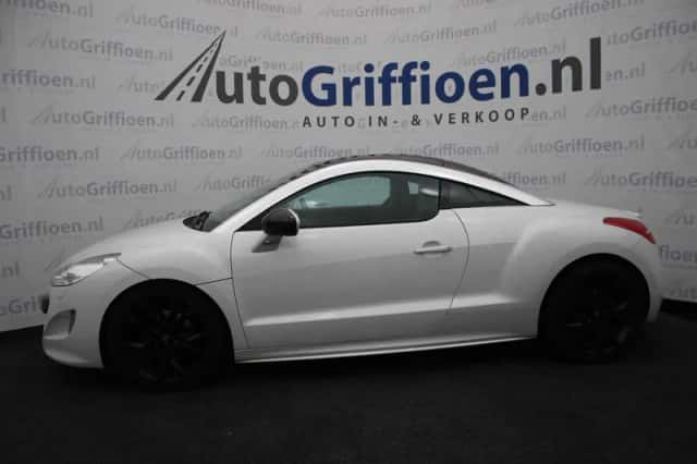 Peugeot RCZ (2011) thumbnail 2